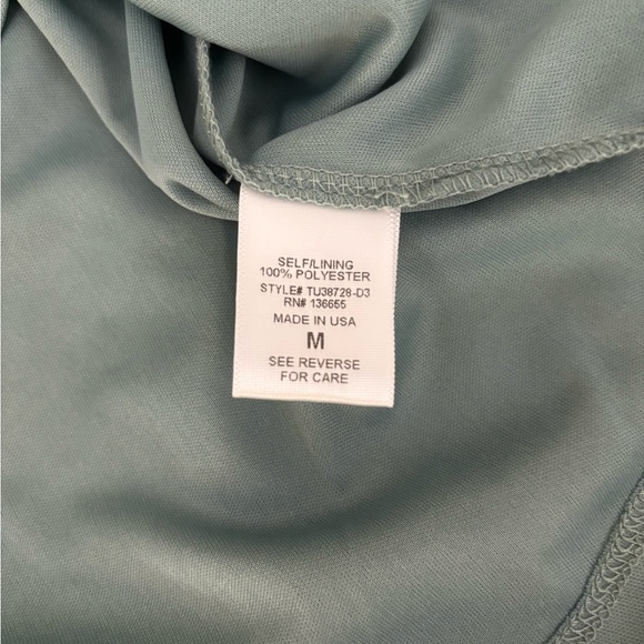 NWOT WEST KEI BLOUSE SIZE MEDIUM! - Picture 6 of 8